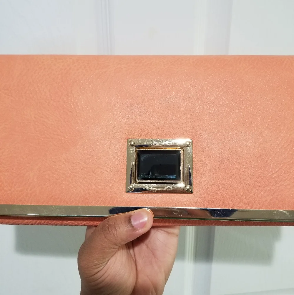 N/A pinky peach